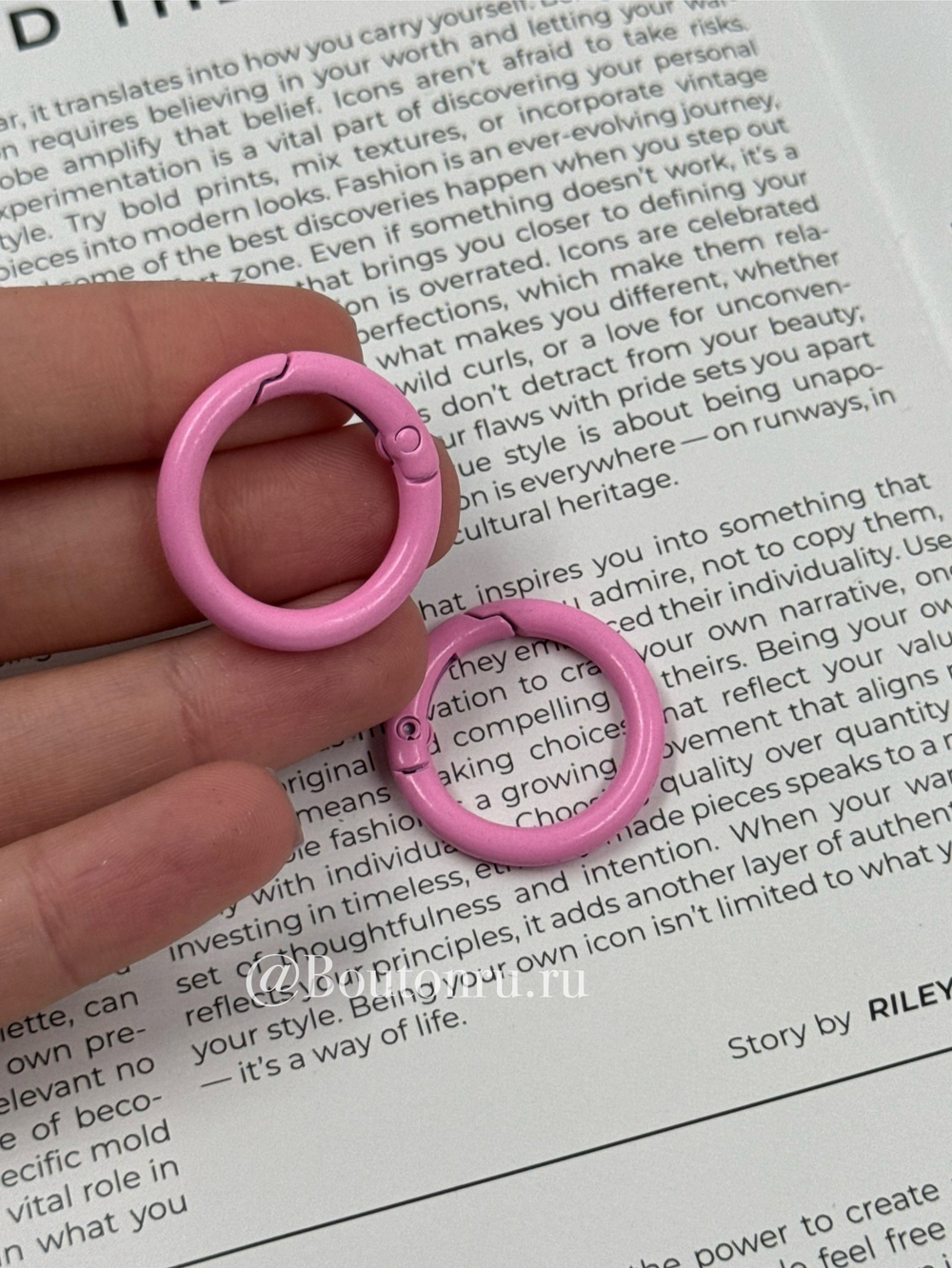 Карабин-кольцо розовое