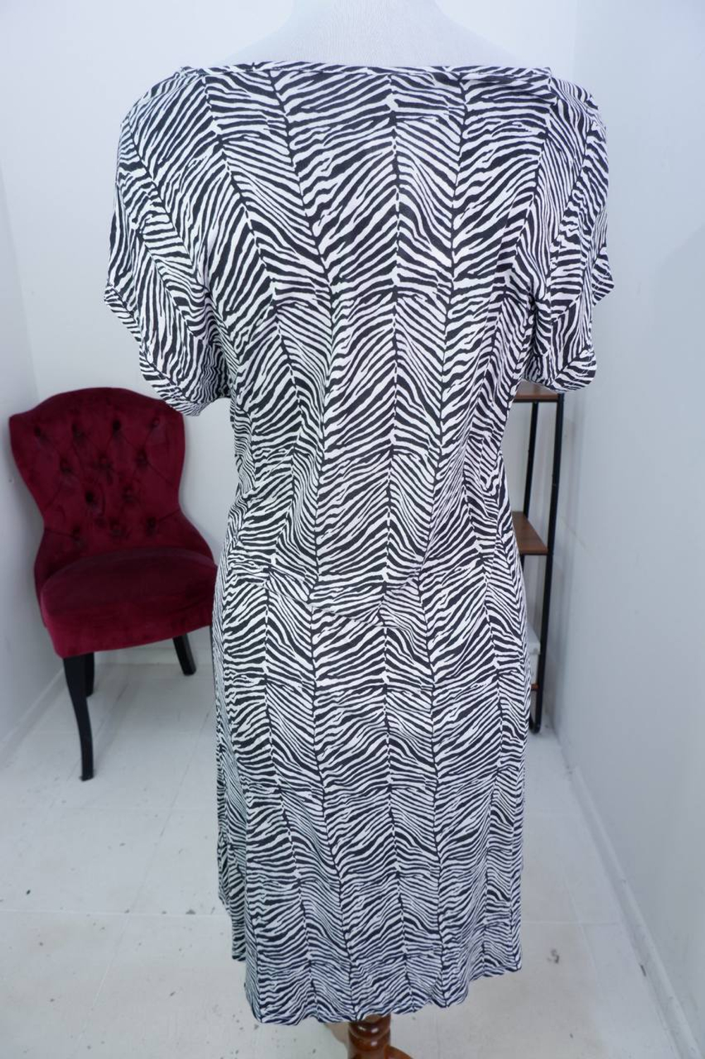 Платье Riviera со смелым принтом, маркировка М, визуально на 46 размер