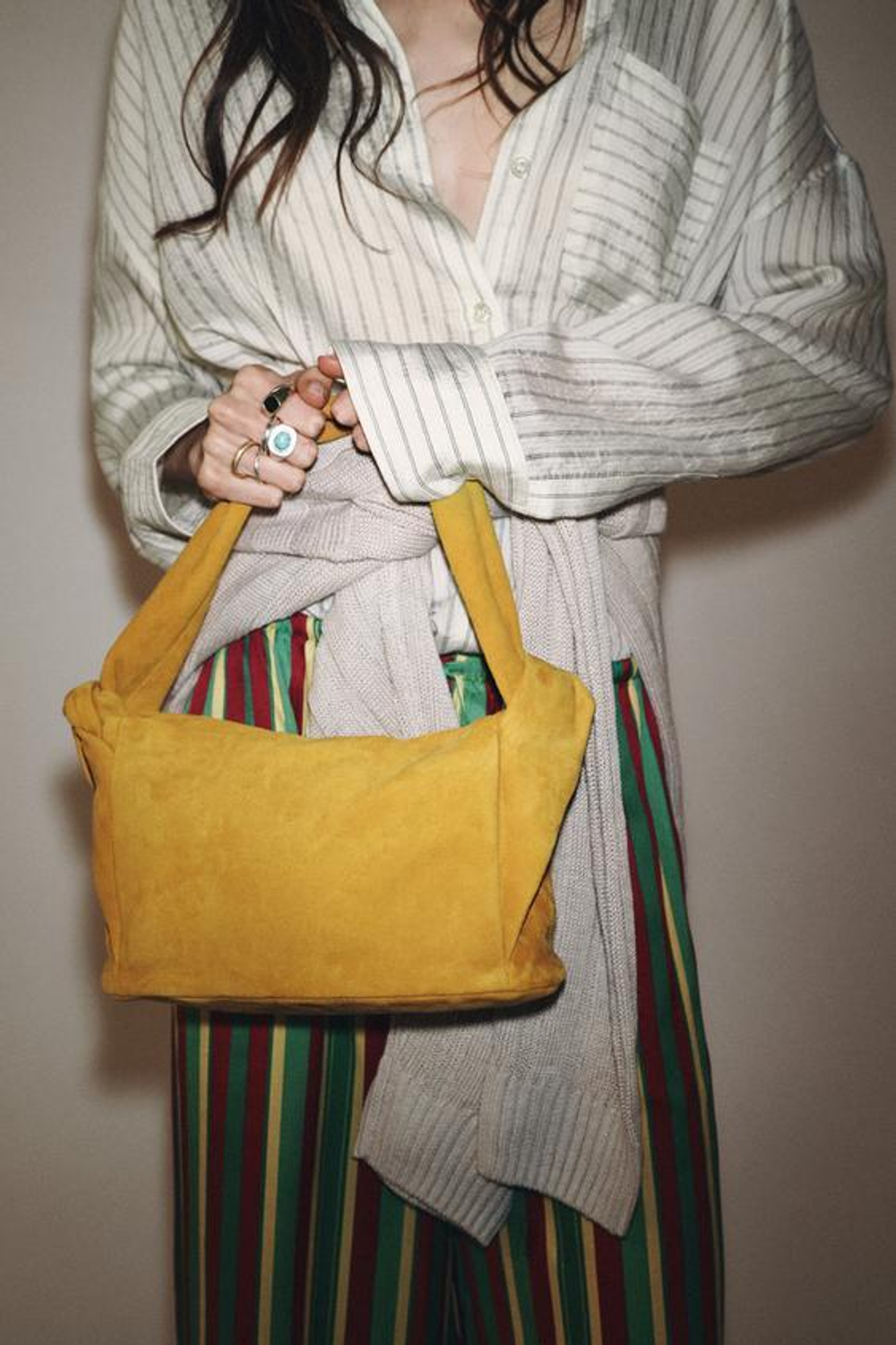 ZARA ЗАМШЕВАЯ СУМКА, ГОРЧИЧНО-ЖЕЛТЫЙ