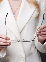 Солнцезащитные очки с футляром и накладками 4в1