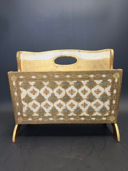 Флорентийская газетница