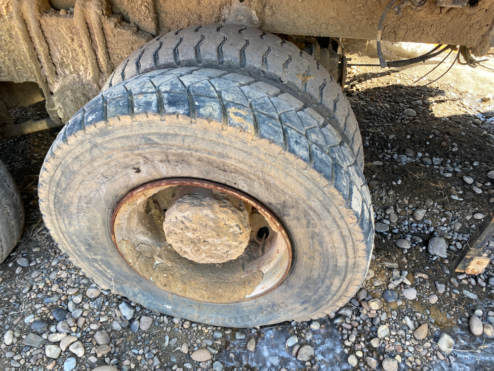 Shacman (Shaanxi) SX* 6x6 Самосвал SX32586T385 (Дизельный, 11,6 л, 369 л.с., МТ)