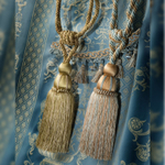 Кисть большая Modern Trimmings арт. Sara col. FF04 (высота кисти 24,5 см)