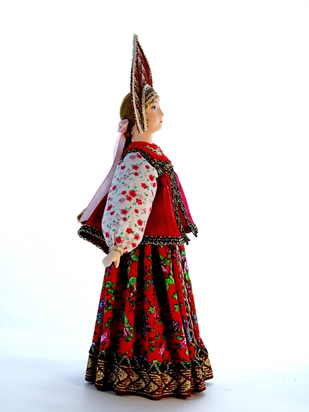 Кукла коллекционная Акулина в народном летнем костюме.