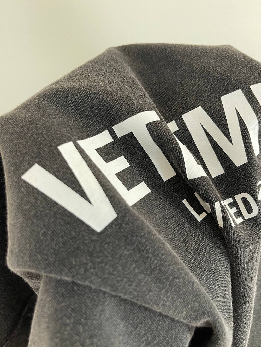 Футболка Vetements