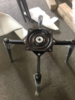 Стул на металлическом каркасе "Элтон" с поворотным механизмом