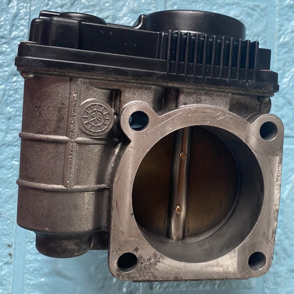 Дроссельная заслонка Nissan 2.0 2.3 2.5 VQ23 QR20 QR25 (оригинал,)