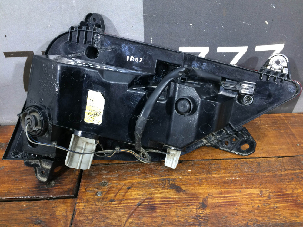 ПТФ задний правый Hyundai Santa Fe 4 (TM) 18-21 Б/У Оригинал 92406S1000