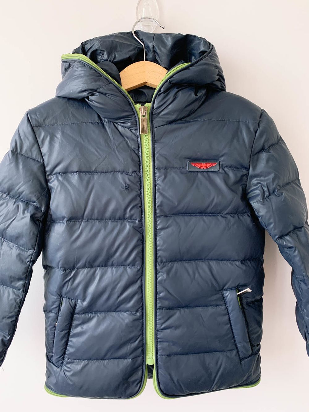 Пуховик Aston Martin, 92