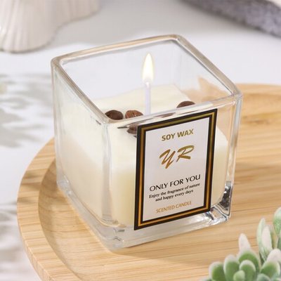 Ароматическая свеча в стакане Soy Wax, шампань