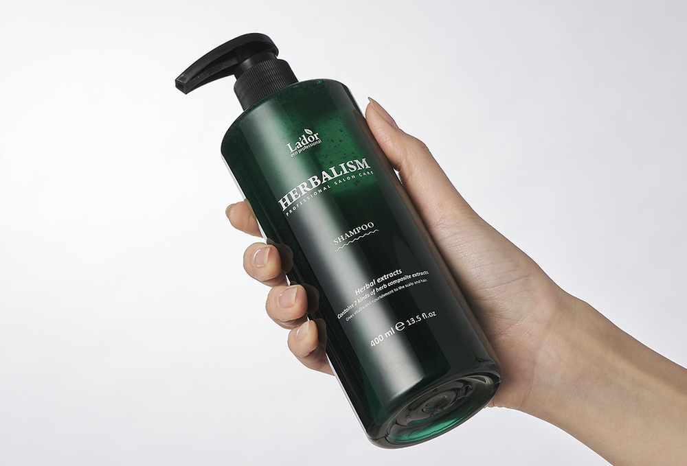 Lador Слабокислотный травяной шампунь с аминокислотами Lador Herbalism Shampoo (400 мл)