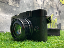 FujiFilm X10