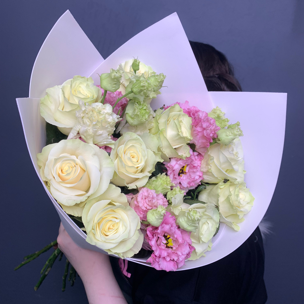 Букет"Алимеро" (роза ,диантус,эустома)