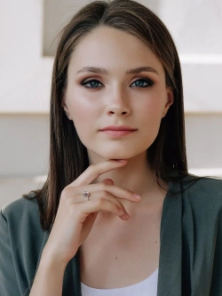 Кольцо Миражи тонкое с зеленым кристаллом Swarovski