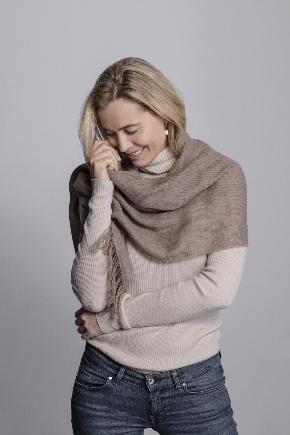 Шарф 70x200 Elvang Traveller Beige/Ivory 4207