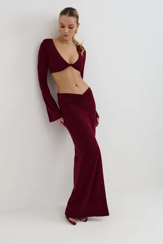 Лонгслив с рукавами клеш из вискозы цвета бордо