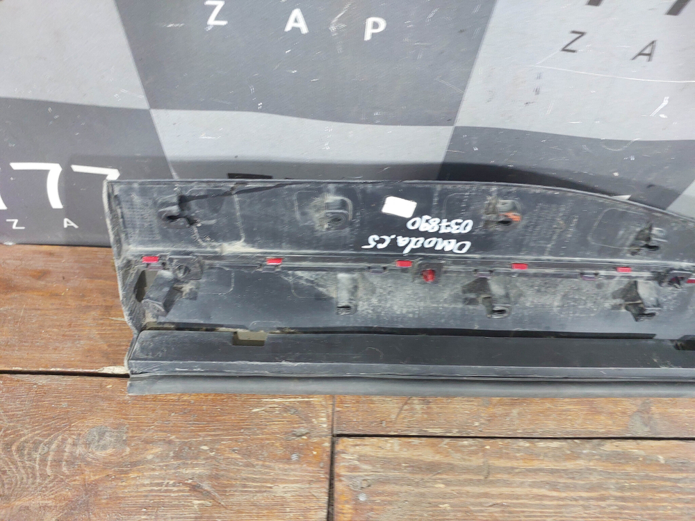 Накладка двери задней правой Omoda C5 22-нв Б/У Оригинал 609001056AA