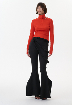 Брюки расклешенные