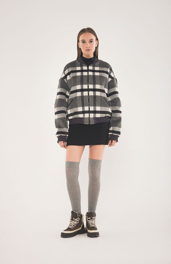 Бомбер двухсторонний AW020 Черный - фото 4