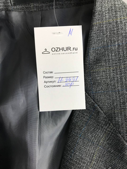 Пиджак серого оттенка, маркировка 188-104-92, визуально на 52 размер