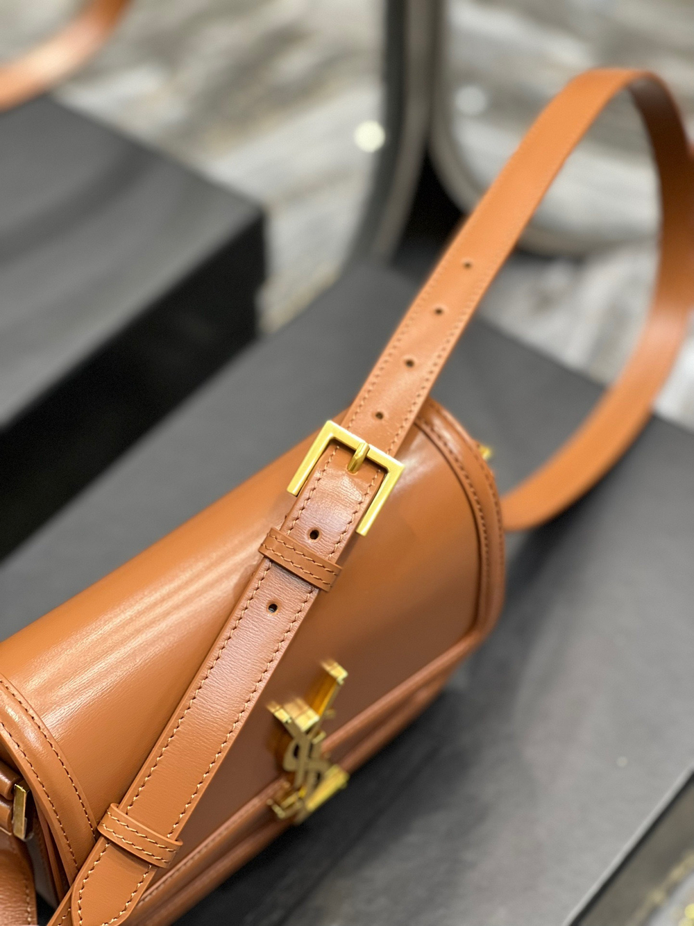 Saint Laurent Solferino 18 cm