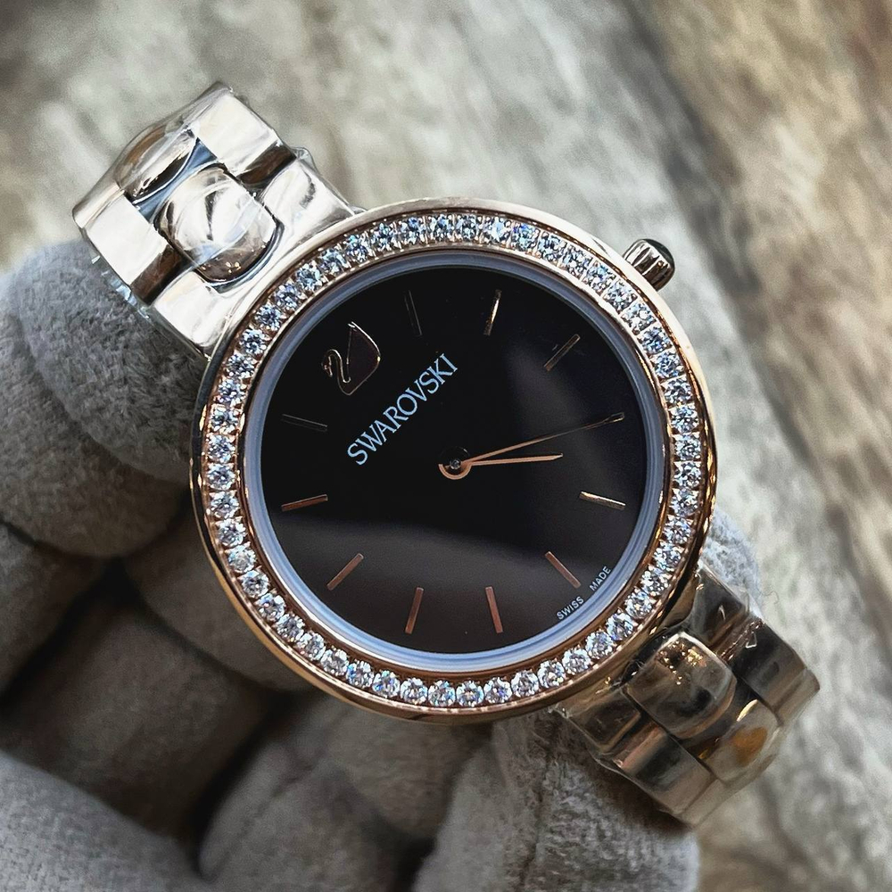 Часы Swarovski