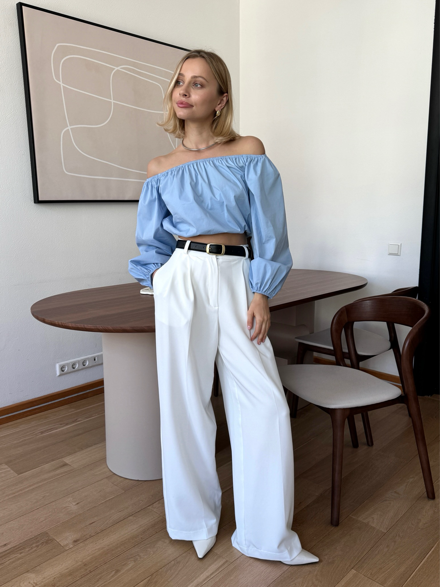 Блуза из поплина с резинкой голубая