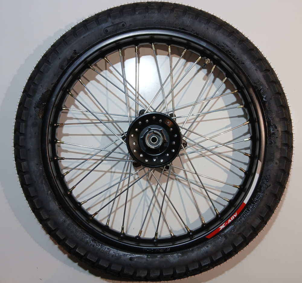 Колесо переднее в сборе 90/90-19 под ось Ф12мм REGULMOTO ADV 300