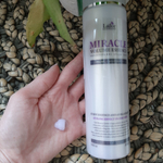 Увлажняющая эссенция для фиксации и объема волос  lador Miracle Volume Essence 250мл.