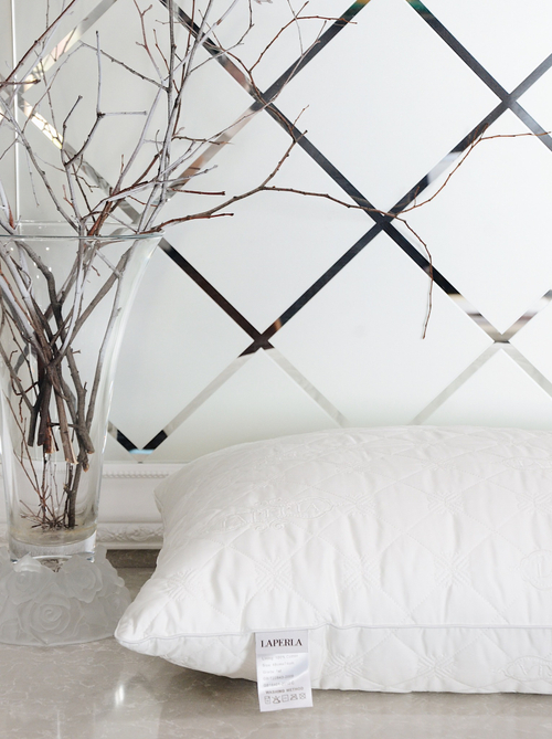 Подушка средней жесткости La Perla 70х70