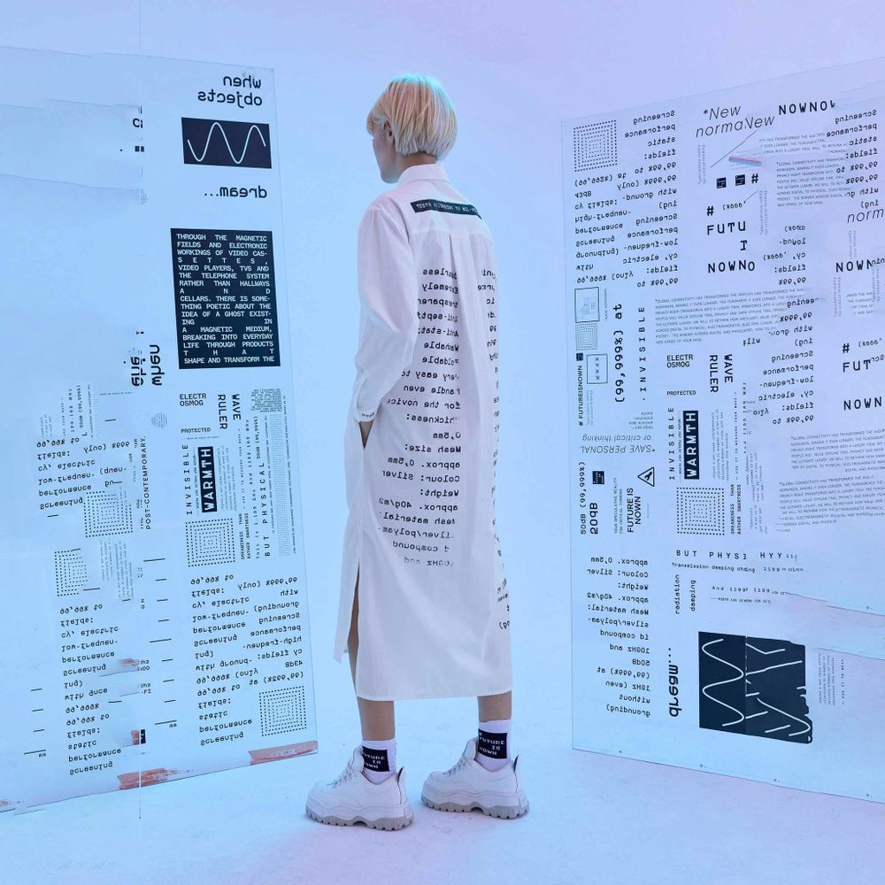 Купить Рубашка-платье Futureisnown Media Radiation Damping shirt Белая Рубашка-платье Futureisnown Media Radiation Damping shirt Белая