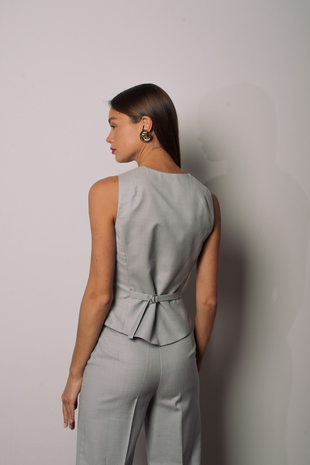 Женские брюки серые прямые из итальянской шерсти