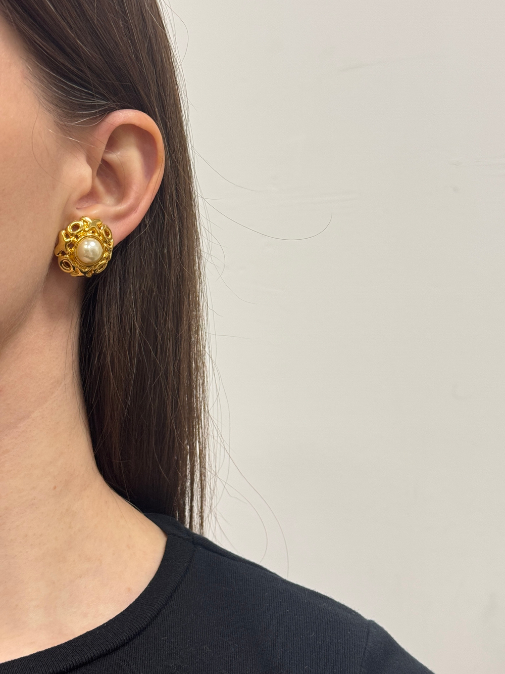 Клипсы с «жемчугом» Moschino