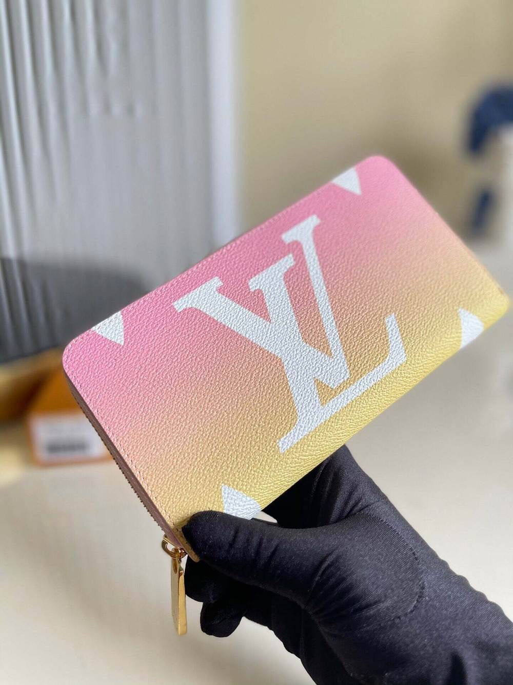 Louis Vuitton Zippy Wallet