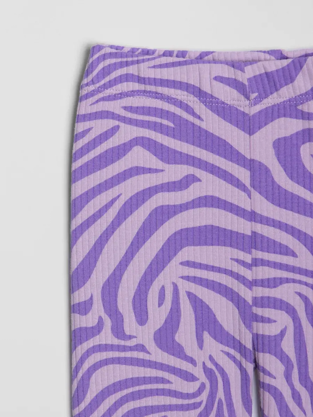 Домашний костюм для девочки на осень