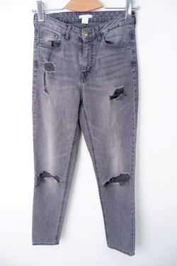 Джинсы H&M с разрезами 40 размер