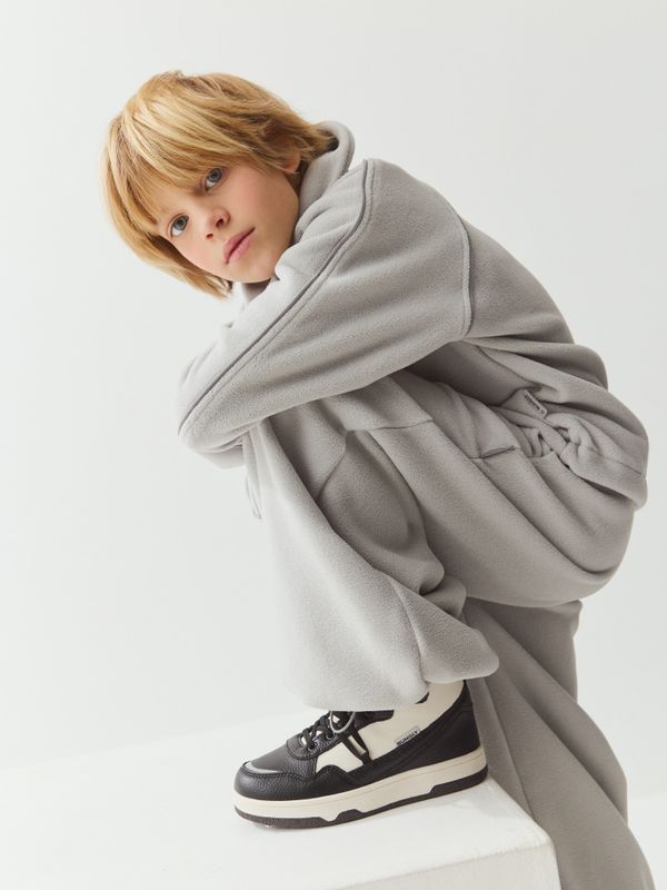 Кроссовки утепленные 