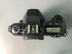 Canon EOS 500, отломана крышка АКБ