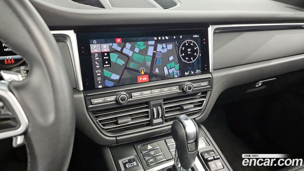 Porsche Macan 2.0 (02.2021)
