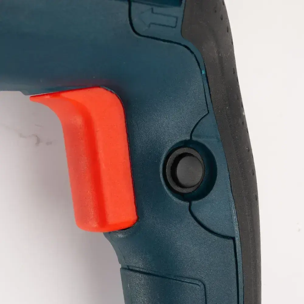 Bosch Перфоратор 900 Вт, 0 акк.