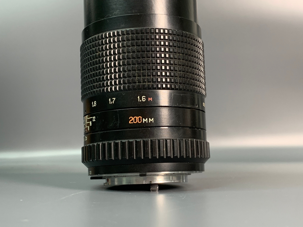 Объектив Телеар-н 3.5/200mm внутри грибок