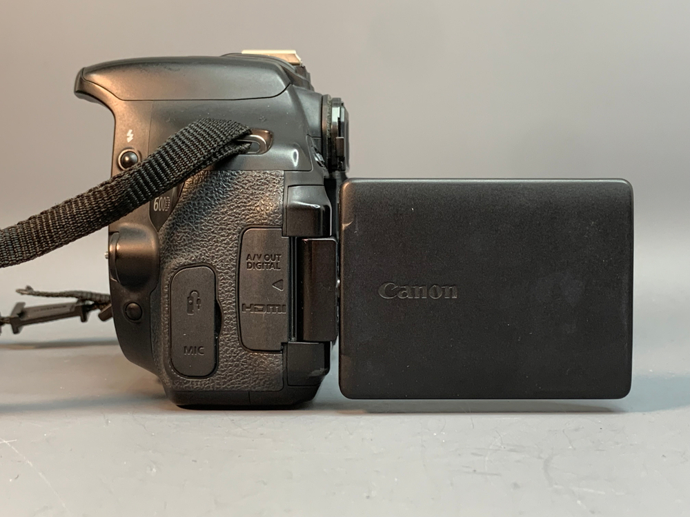 Canon 600D Kit 18-55mm 3.5-5.6 IS STM 57.060 кадров