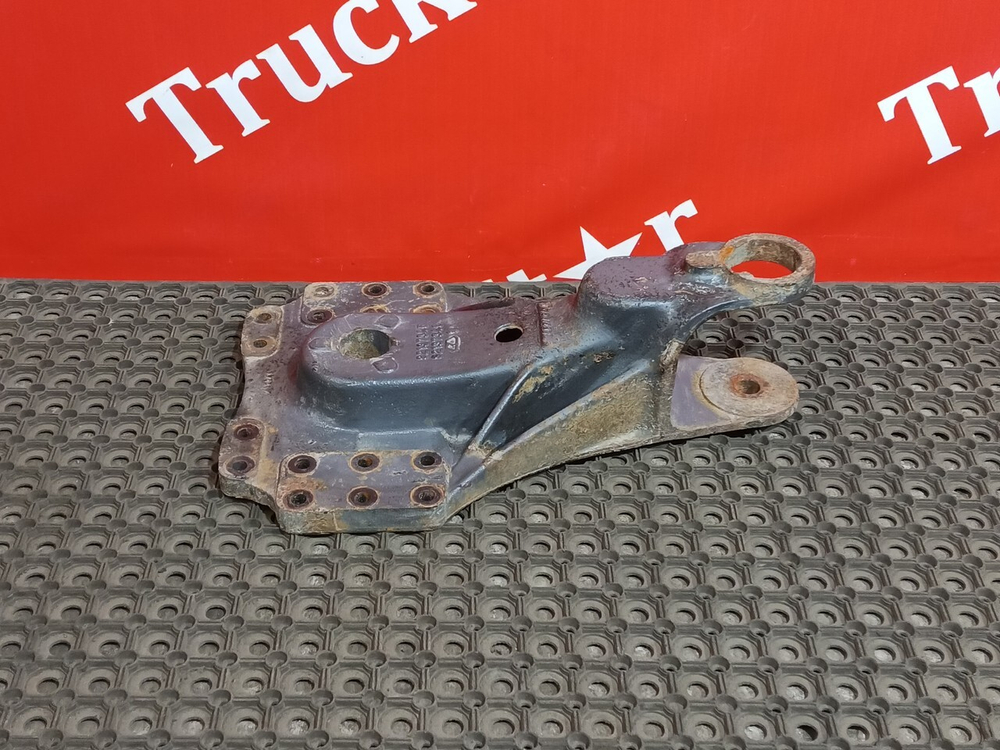 Кронштейн полурессоры задней