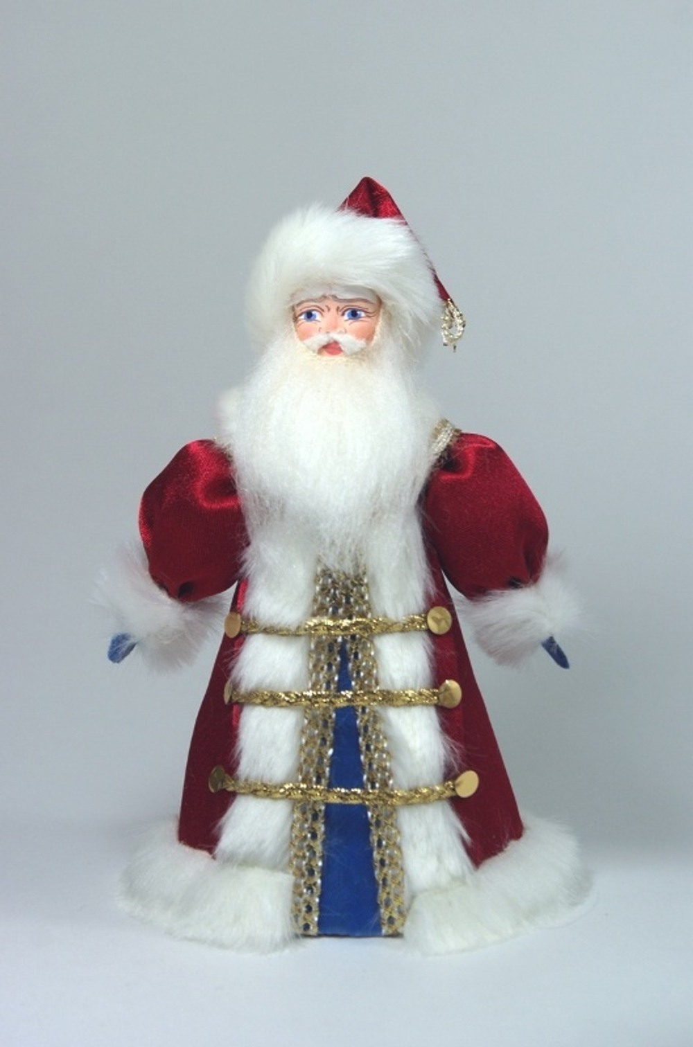 Кукла сувенирная фарфоровая. Дед Мороз. Сказочный персонаж.