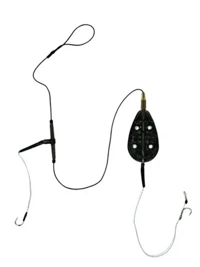 КОРМУШКА РЫБОЛОВНАЯ ОСНАЩЕННАЯ "ФЛЭТ МЕТОД "