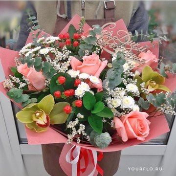 Авторский букет с орхидеями