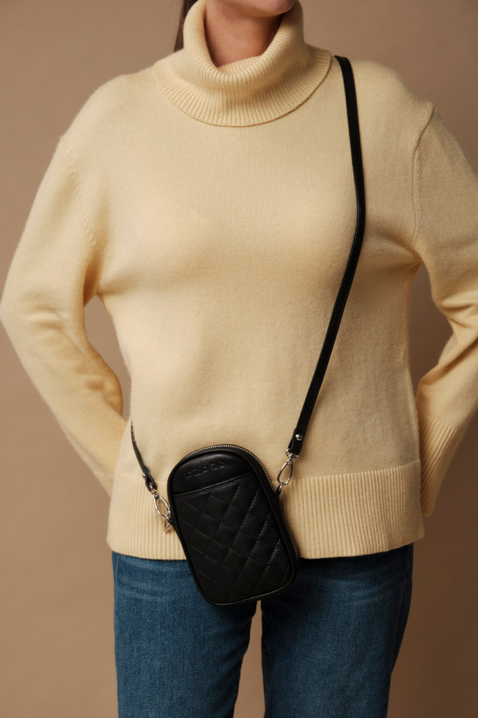 Сумка кожаная на плечо кросс-боди черная