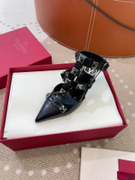 Valentino Garavani Roman Stud 8.5 cm