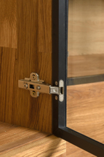 Шкаф витрина из массива дуба Монтерей