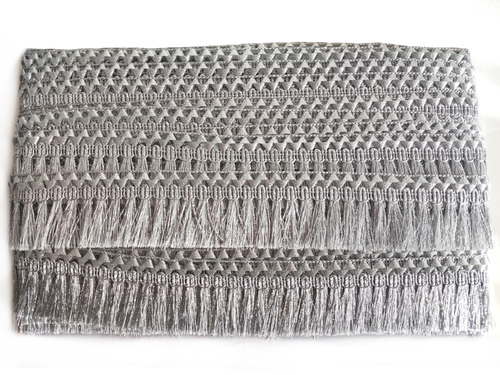 Бахрома-щётка  Люкс металлизированная люрекс 4,3см серебро